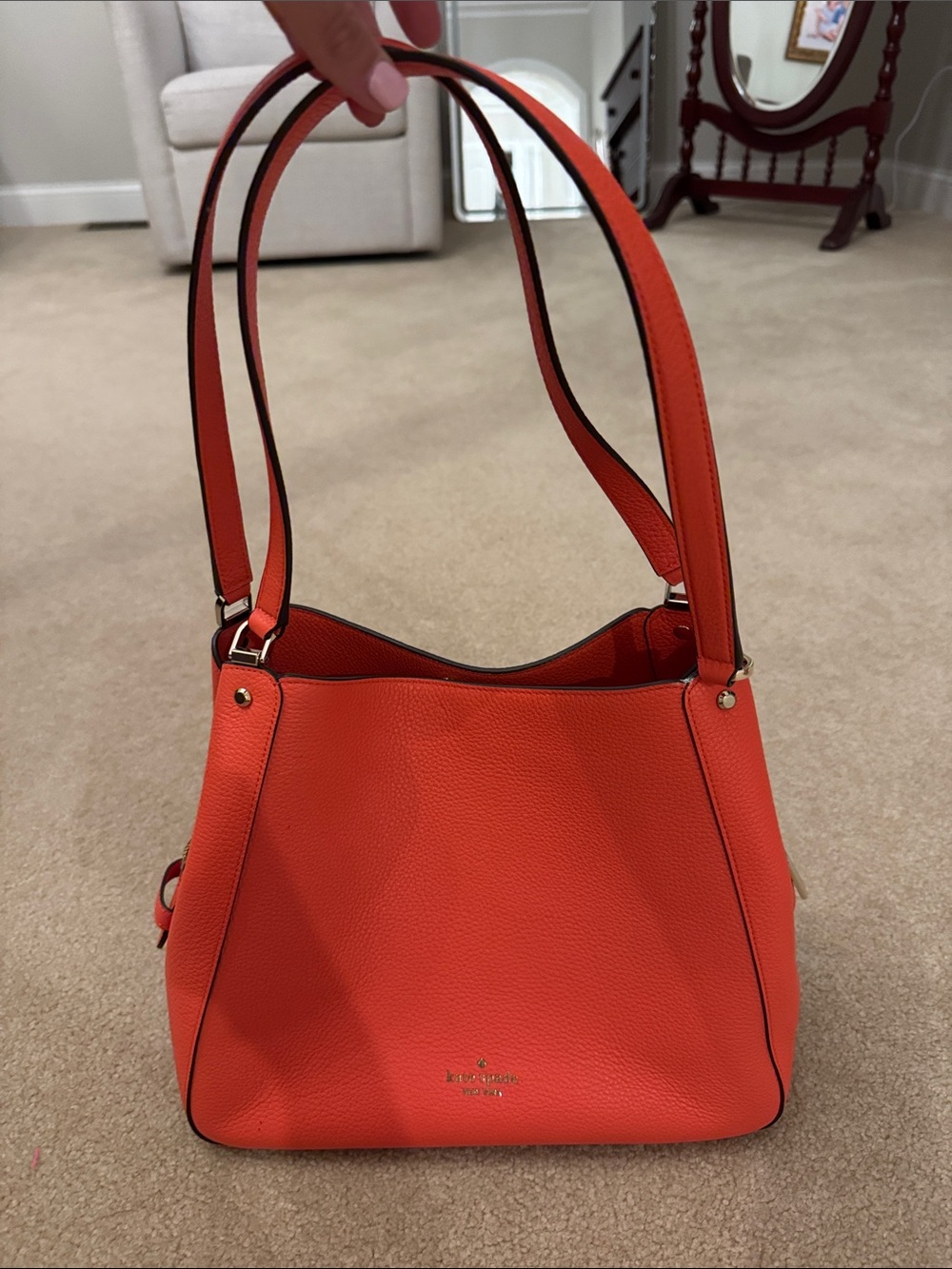 Kate spade orange shoulder bag. Excellent condition.